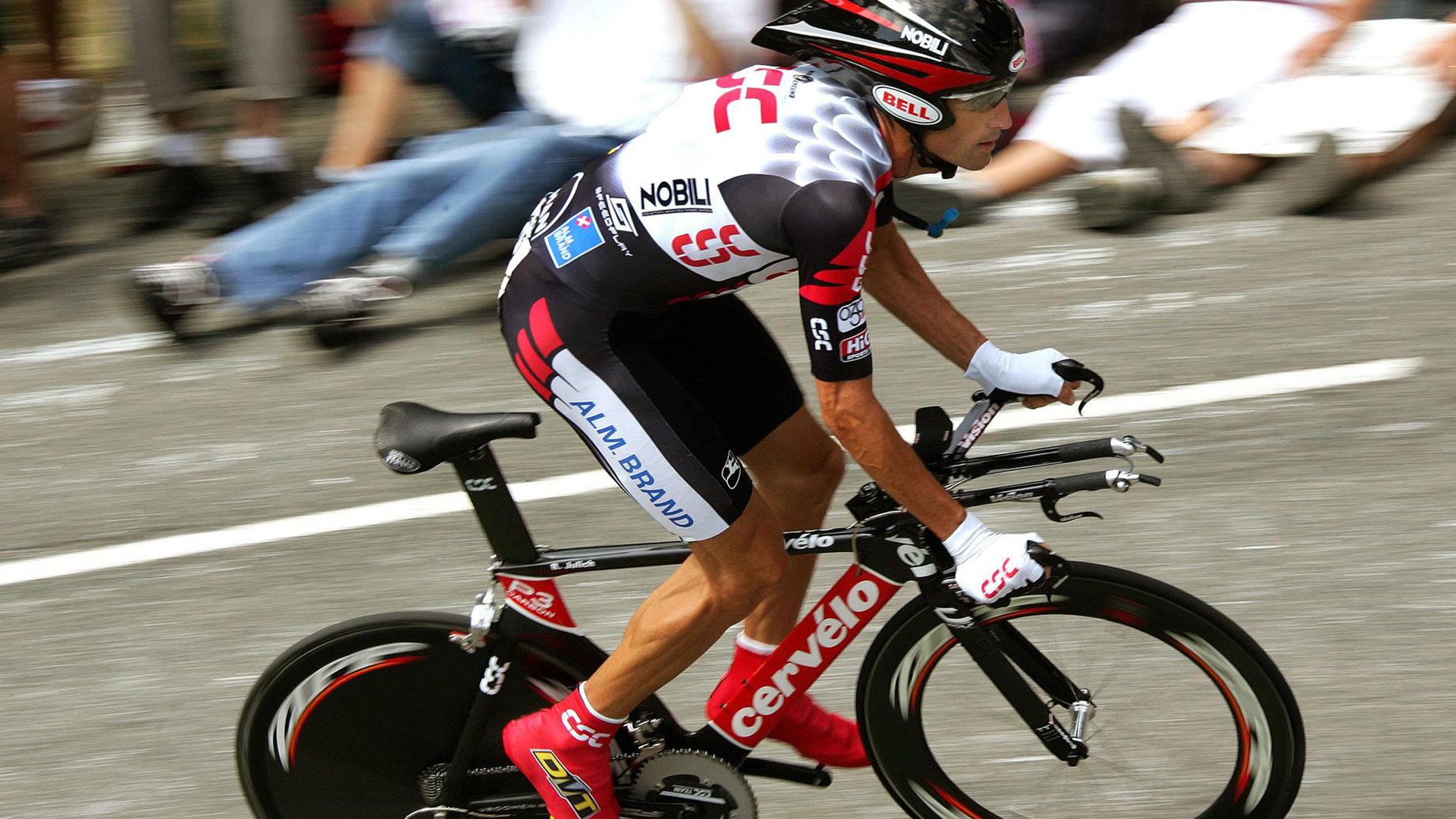 裁判执法科技设备更新提高判罚效率与准确性，裁判执法科技设备更新提高判罚效率与准确性